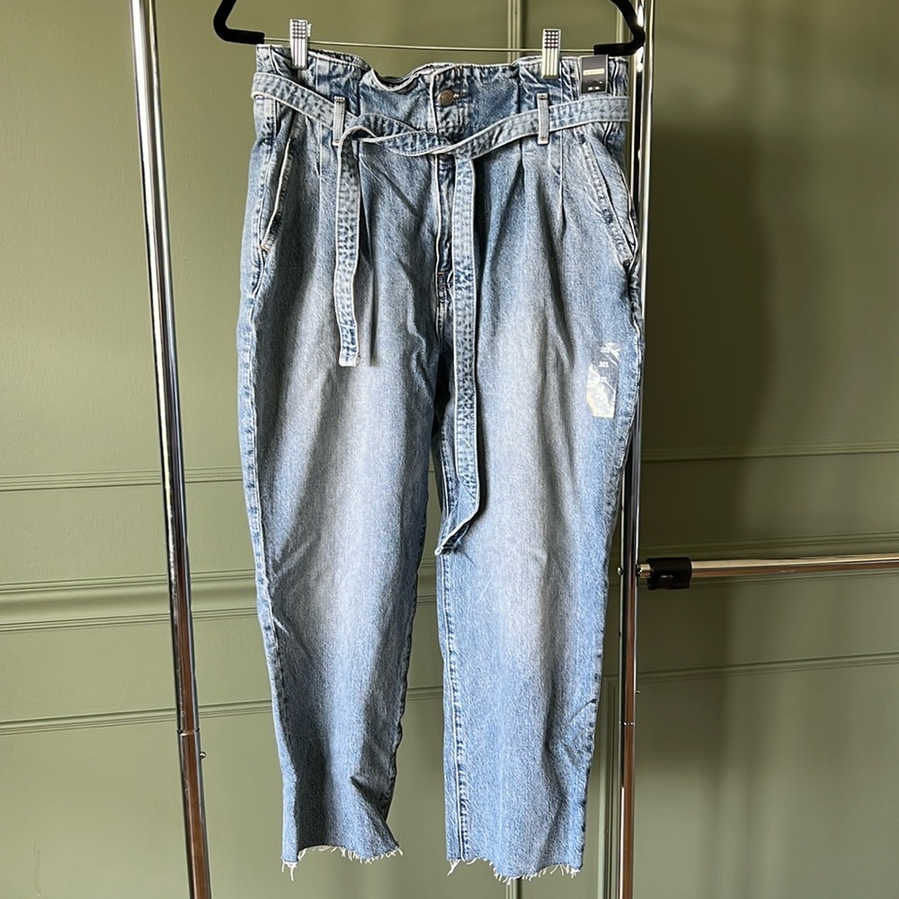 Abercrombie and Fitch Mom Jean